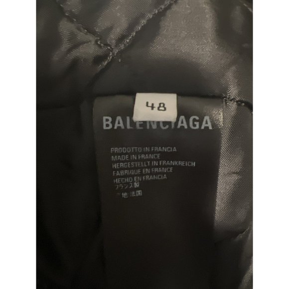 Balenciaga Logo-Print Fur Coat - Picture 8 of 13